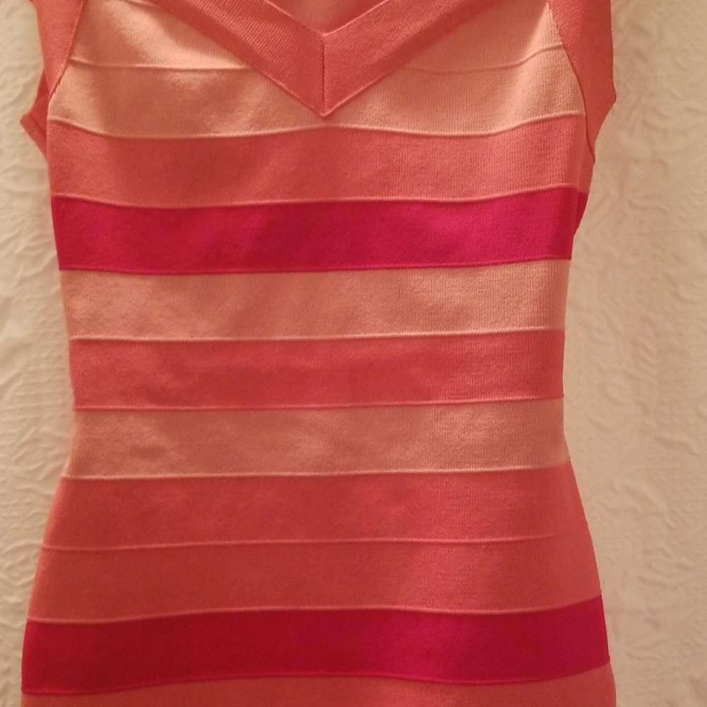 Guess - Picture 5 of 6